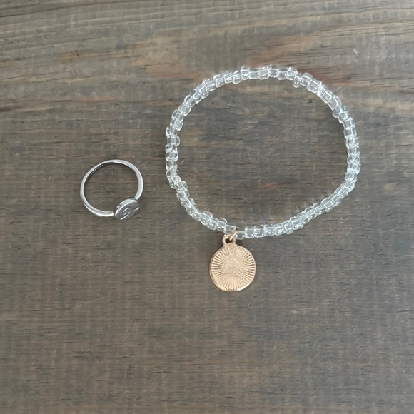 Pure Vida silver wave ring and Gold Dainty stretchy Bracelet - Picture 2 of 3